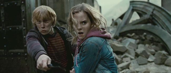 Ron and Hermione run from Nagini